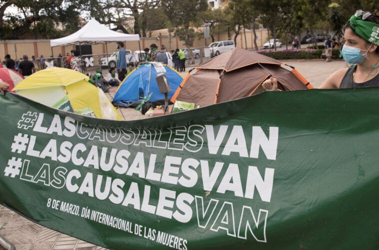 Dominicanas defienden las tres causales
