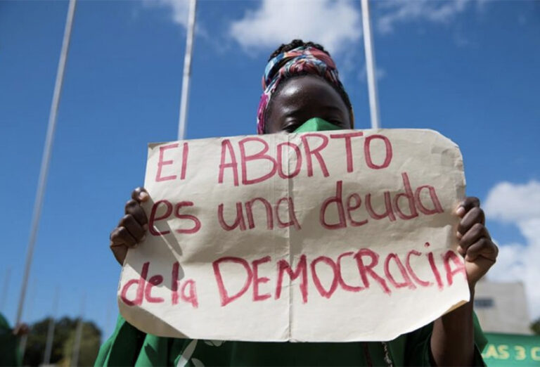 Leyes contra el aborto afecta a las mujeres más pobres