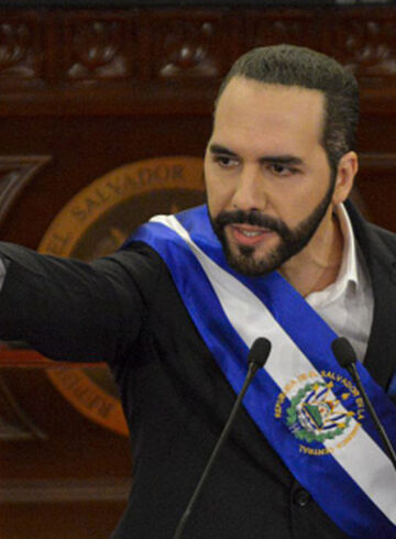 En El Salvador existen cargos por tuitear en contra del presidente Bukele