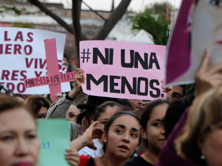 México feminicida: protestan contra violencia en Monterrey y Guadalajara: