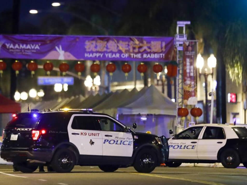 policía llega a celebración del año nuevo chino