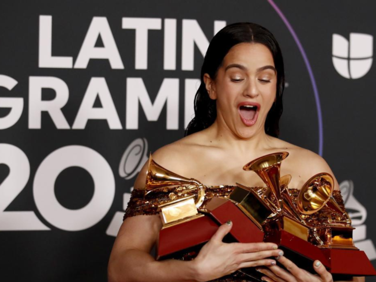 Los Latin Grammys se celebrarán fuera de EE. UU por primera vez.