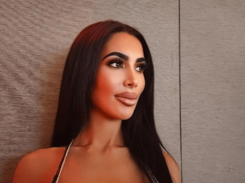 fallece modela que se presentaba como doble de Kim Kardashian