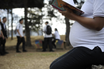 Honduras enfrenta el embarazo adolescente con nueva ley integral