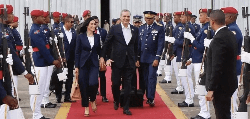 Luis Abinader se convirtió en el primer presidente dominicano en participar en la ceremonia de coronación de un monarca