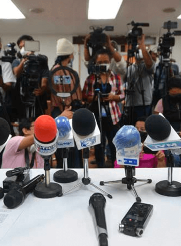 hostigamiento a periodistas en el salvador