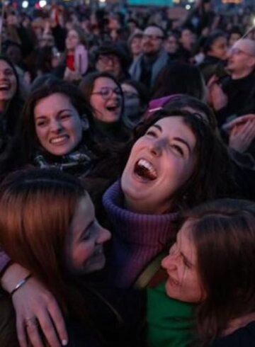 Mujeres en favor del aborto en Francia