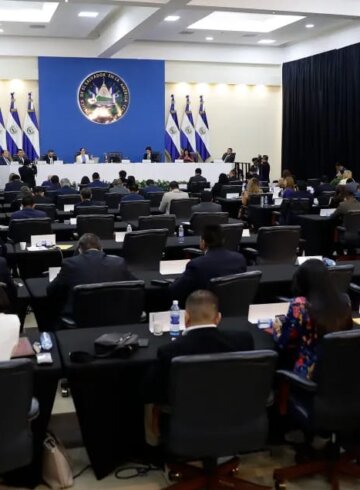 Asamblea en El Salvador