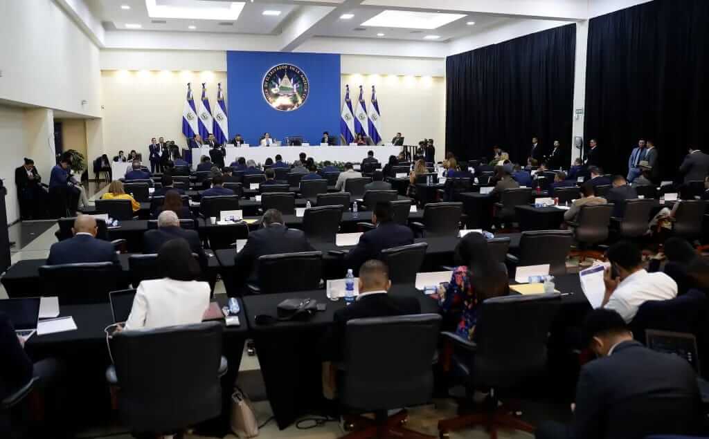 Asamblea en El Salvador