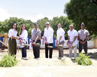 Abinader inaugurando obras