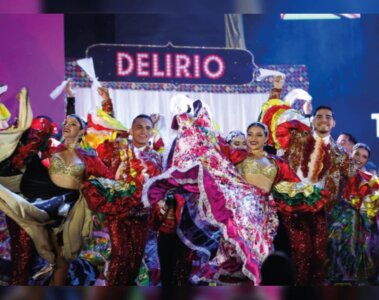 Bailarines celebrando en la COP16 en Cali,Colombia.