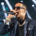 Daddy Yankee cantando