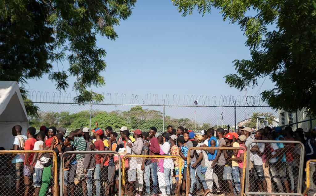 Cruce fronterizo entre República Dominicana y Haití