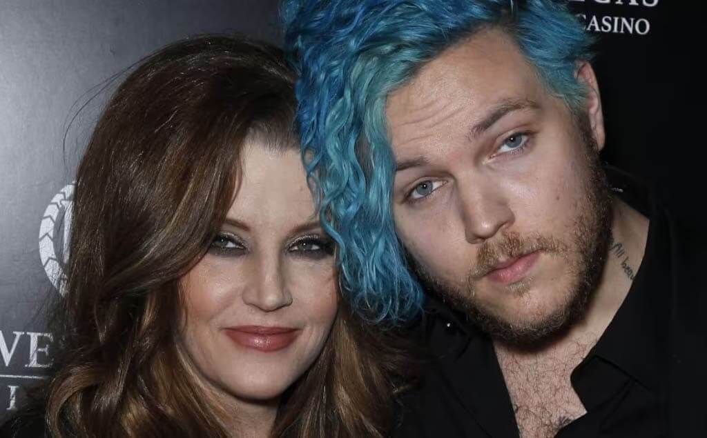 Lisa Presley y su hijo Benjamin