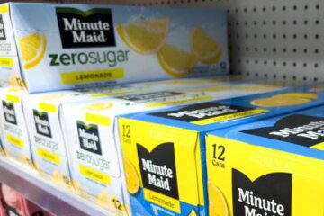 Limonada regular de Minute Maid en una tienda