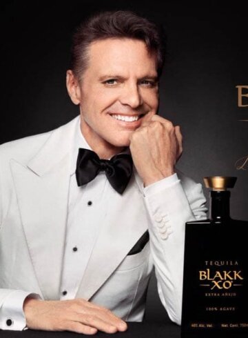 Luis Miguel lanza su nuevo tequila Blakk XO