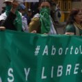 Mujeres marchando en México por el aborto legal