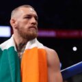 Connor McGregor en medio de una pelea