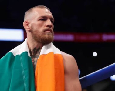 Connor McGregor en medio de una pelea