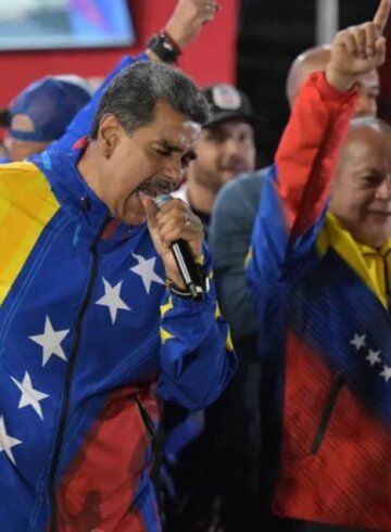 Nicolás Maduro en medio de un evento