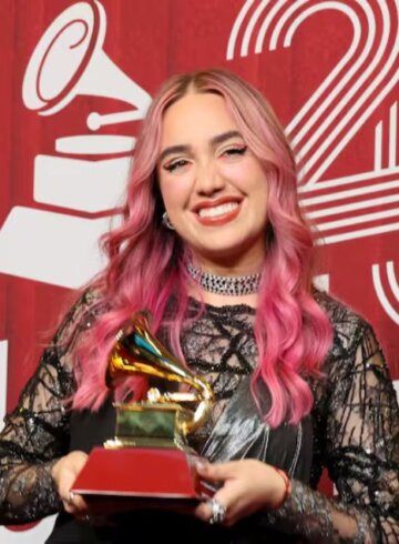 Ela taubert, ganadora del Grammy a nueva mejor artista