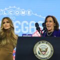 JLo y Kamala Harris en un mitin en Nevada