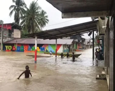 Fuertes lluvias en el Chocó, dejan graves inundaciones