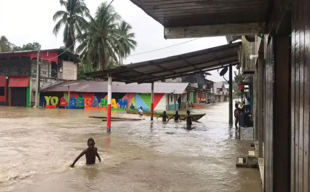 Fuertes lluvias en el Chocó, dejan graves inundaciones