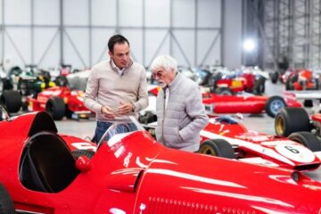 Ecclestone ha confiado a su asistente, Hartley Jr la venta de la colección.