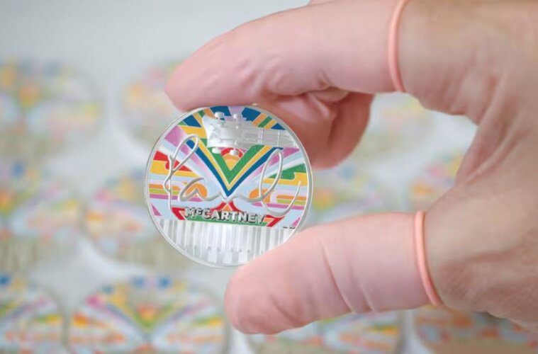 moneda en honor a Paul McCartney