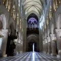 Interior de la catedral de Notre Dame