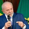 Lula da Silva habalndo en un evento en brasil