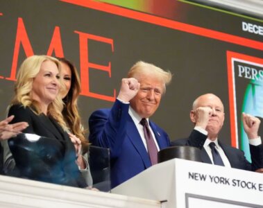 Trump toca la campana en el wall street