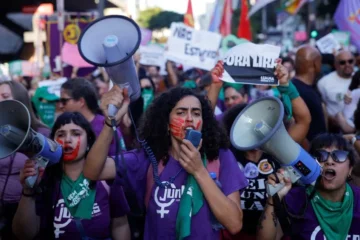 marchas por el aborto legal y seguro