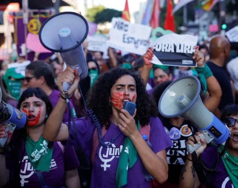 marchas por el aborto legal y seguro