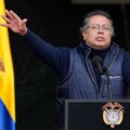 gustavo petro durante un discurso en bogotá