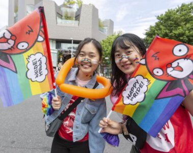 Sociedad en Japón pidiendo matrimonio igualitario