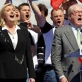 Jean Marie Le Pen junto a su hija Marine Le Pen
