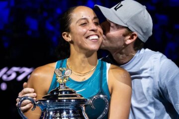 Madison Keys celebrando el título en Australia