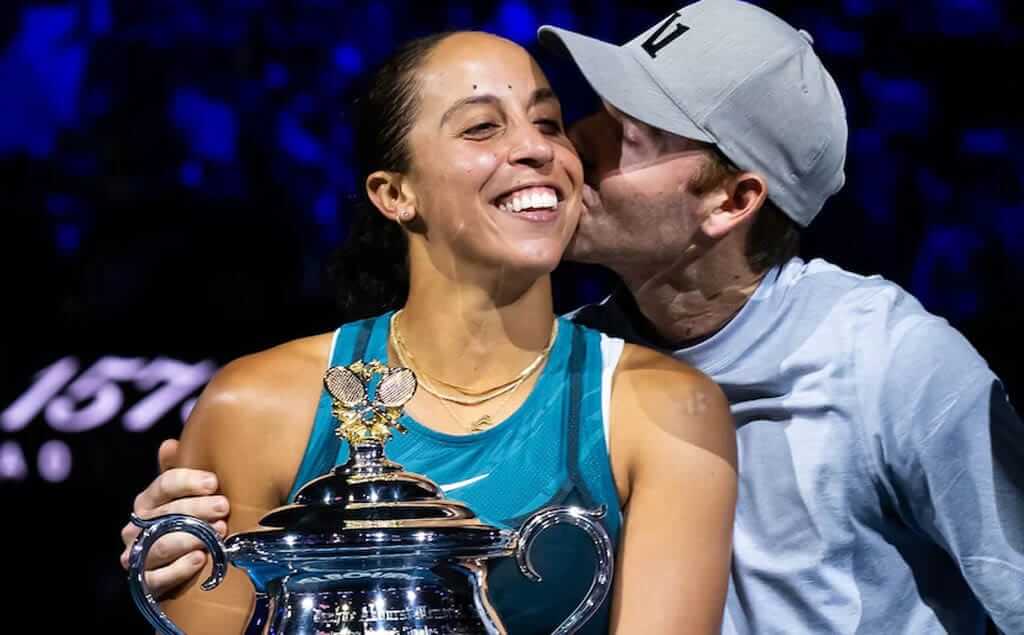 Madison Keys celebrando el título en Australia