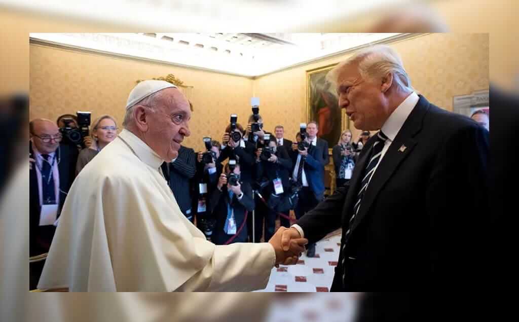 Papa Francisco junto a Donald Trump en reunión de 2017