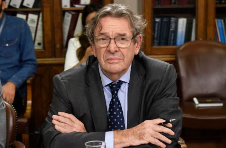 Jaime Gazmuri embajador de chile en venezuela se retira