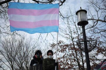 bandera trans