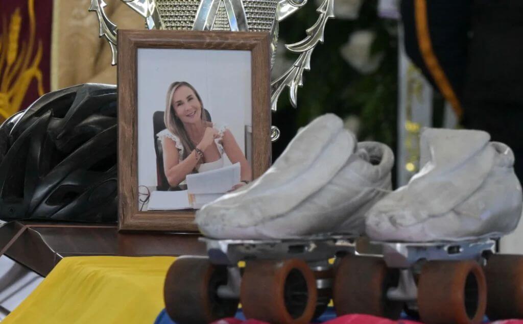 Funeral de patinadora colombiana