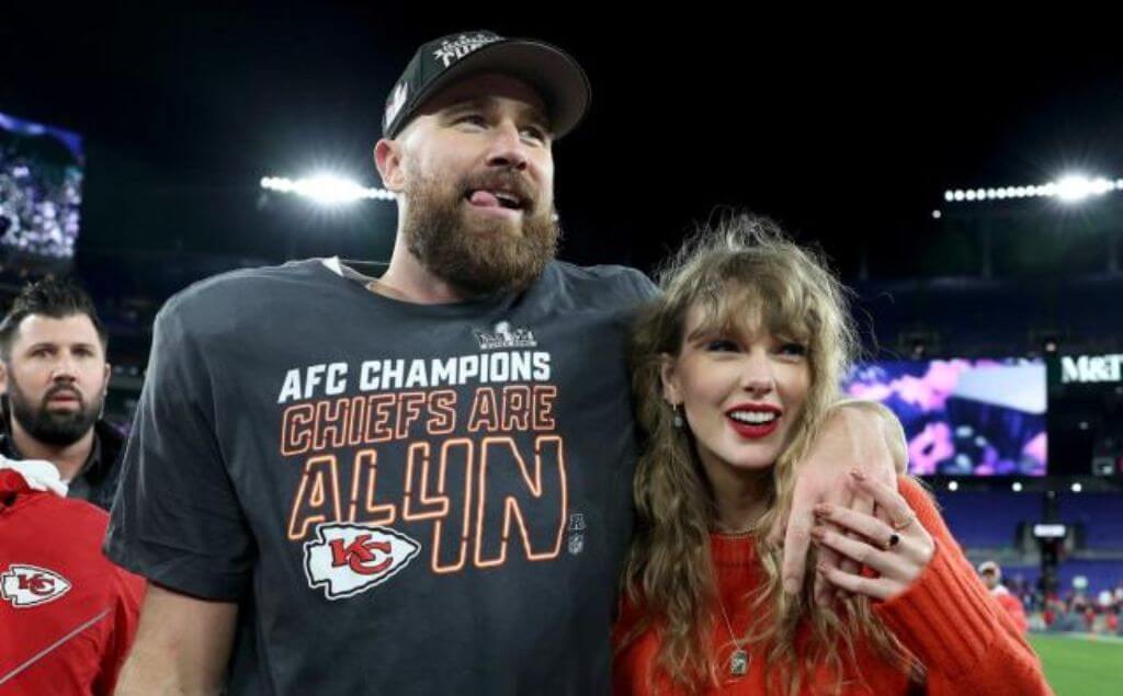 Taylor Swift y su novio Travis Kelce