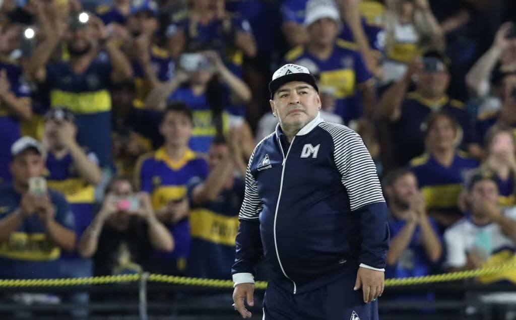 Diego Maradona en el estadio