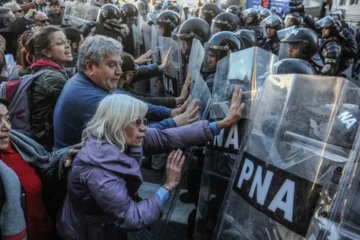 marcha por los jubilados en argentina