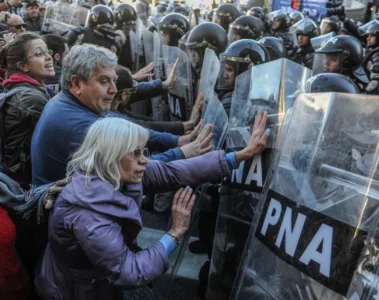 marcha por los jubilados en argentina