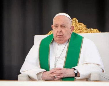 Papa francisco en el vaticano