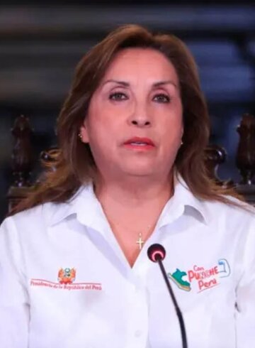 Dina Boluarte presidenta de Perú